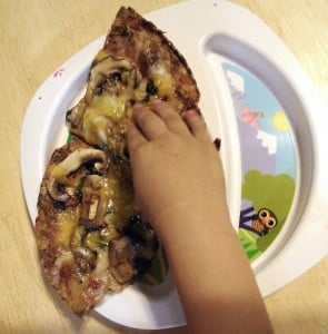pizzahand2