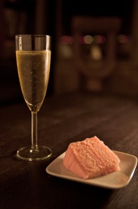 Champagne Cake 003