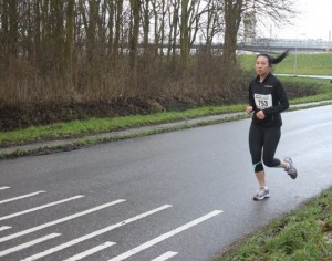Running_asian_woman