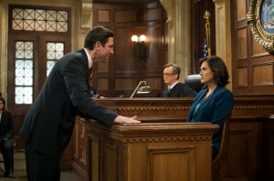 NUP_159325_0257  SVU Law & Order svu pyscho therapist pable schreiber mariska hargitay