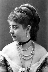 250px-Ouida_from_Cabinet_Card
