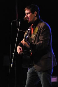 640px-John_Darnielle_The_Mountain_Goats_HOH_Fest_2010