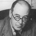 “I Want to Talk About the Dresses”: C.S. Lewis’ <em>That Hideous Strength</em>