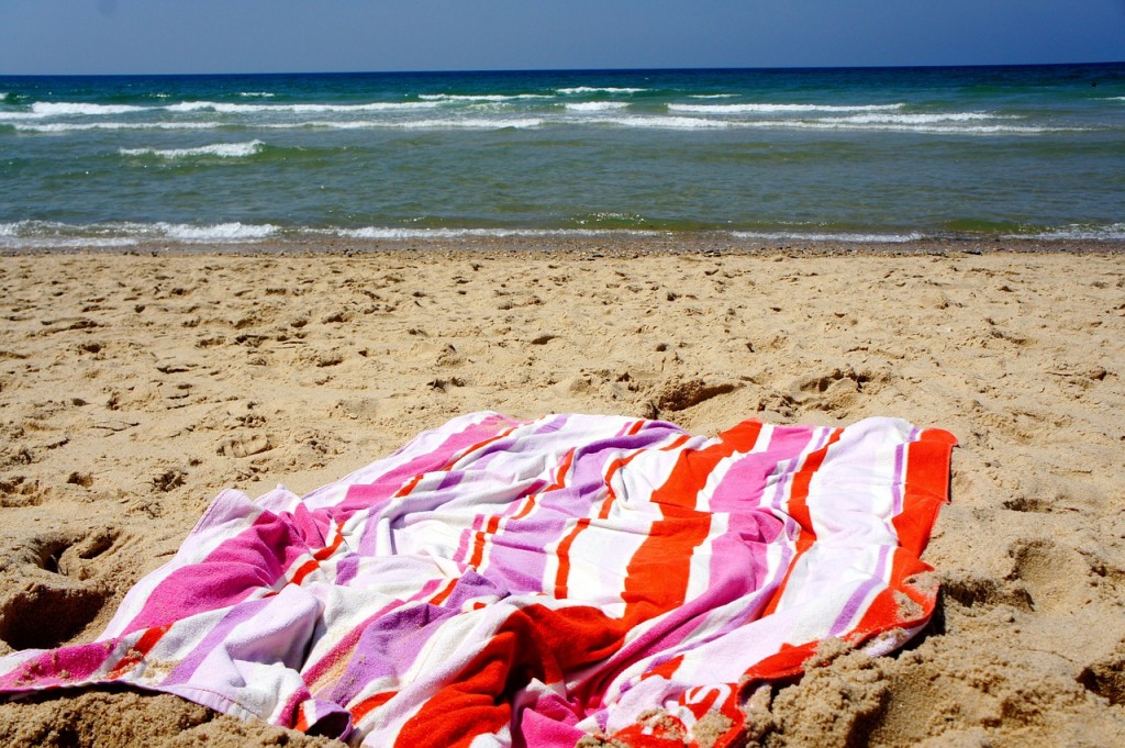beach-410357_1280