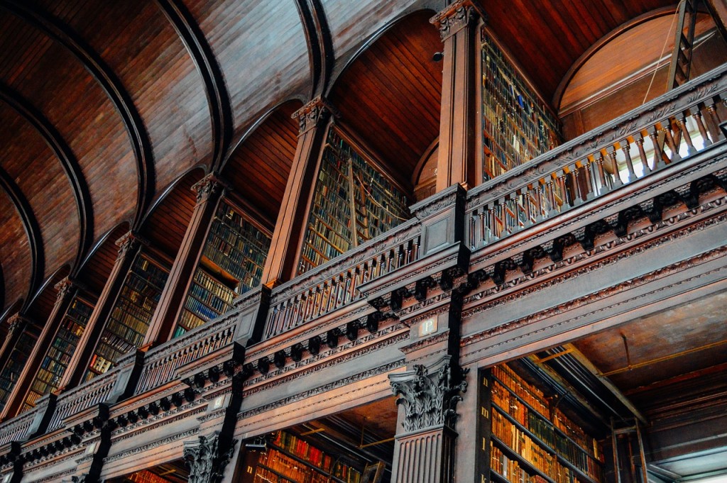 library-800012_1280