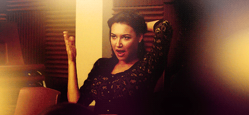 1424447574-fans-self-gif-glee_fans_self_fansself_fanself